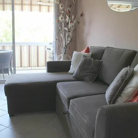 Apartamento In Saint-raphael, With Pool Access And Furnished Terrace - 5 Km